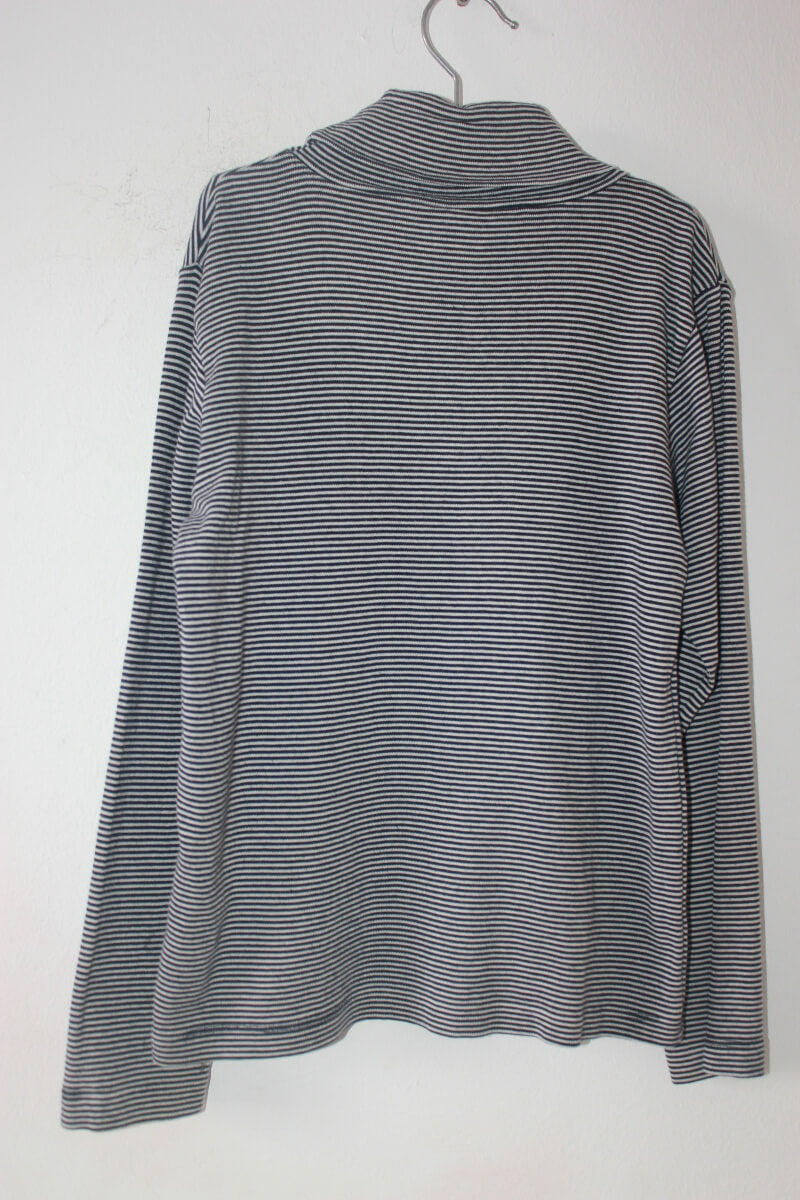 preloved unisex katoenen donkerblauw met wit gestreepte longsleeve met rolkraag van petit bateau in maat 122-128