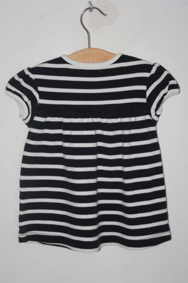 preloved katoenen donkerblauw en wit gestreept t-shirt in maat 86 voor een baby meisje van petits coeurs a la mer