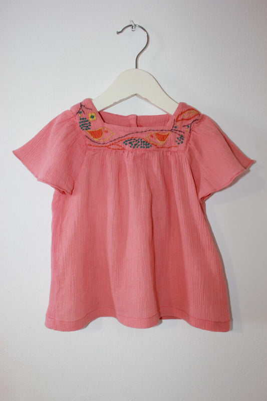 preloved katoenen zomerse koraalroze jurk met korte volantmouwen van wowo paris in maat 62