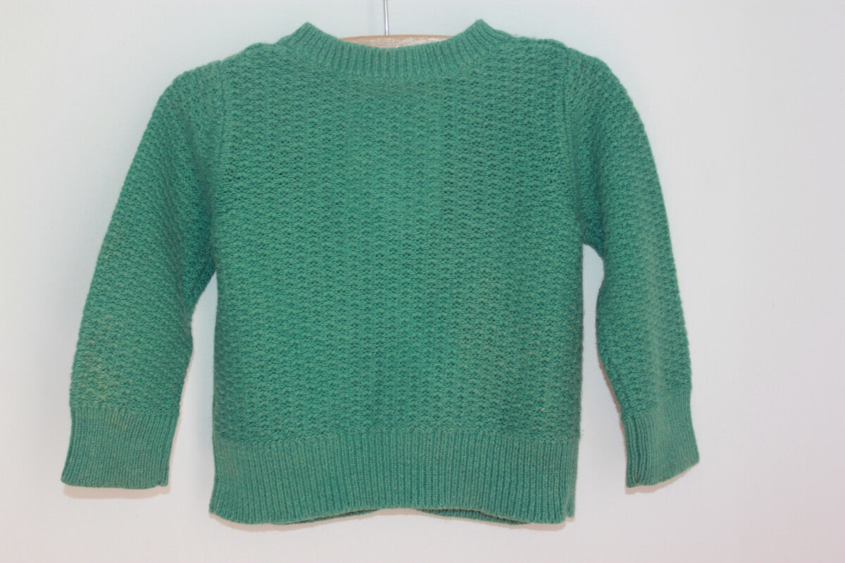 tweedehands groen winters vest in maat 80 voor een baby meisje van petit bateau