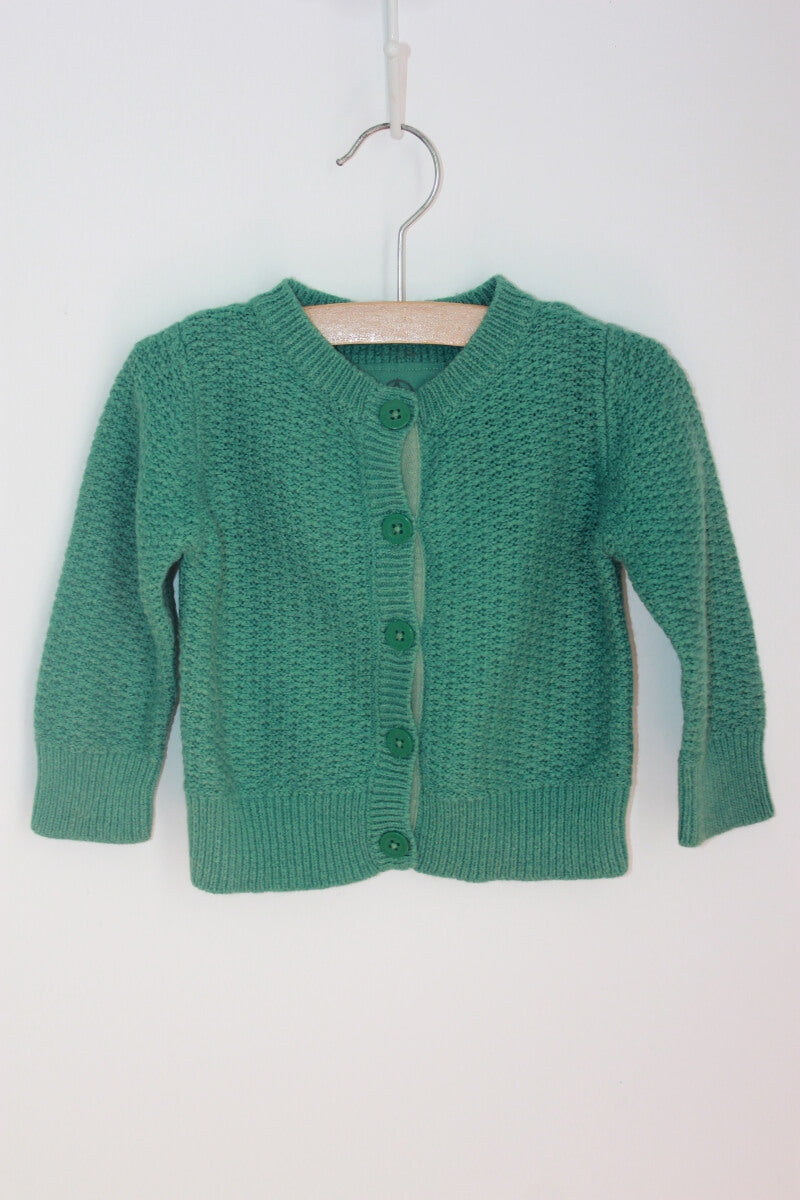 tweedehands groen winters vest in maat 80 voor een baby meisje van petit bateau