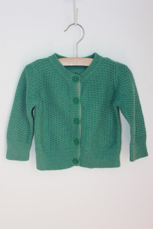 tweedehands groen winters vest in maat 80 voor een baby meisje van petit bateau