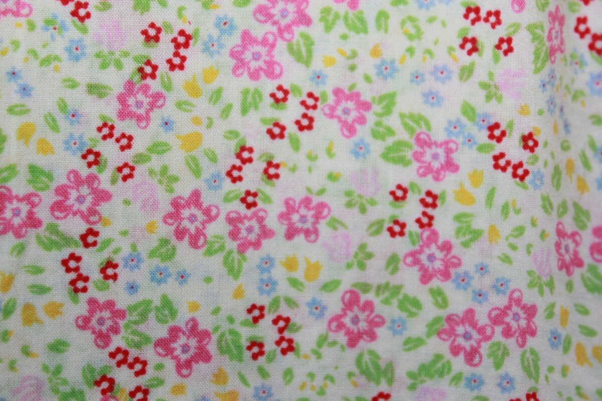 tweedehands katoenen zomerse gebloemde blouse in multicolour met korte mouwen van petit bateau in maat 62