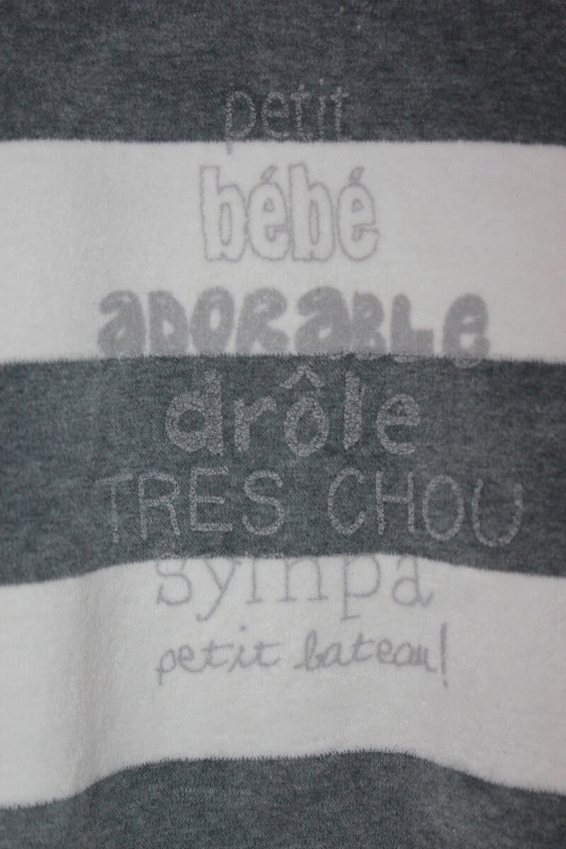 tweedehands unisex grijs met wit gestreepte zachte velours playsuit met lange mouwen van petit bateau in maat 92