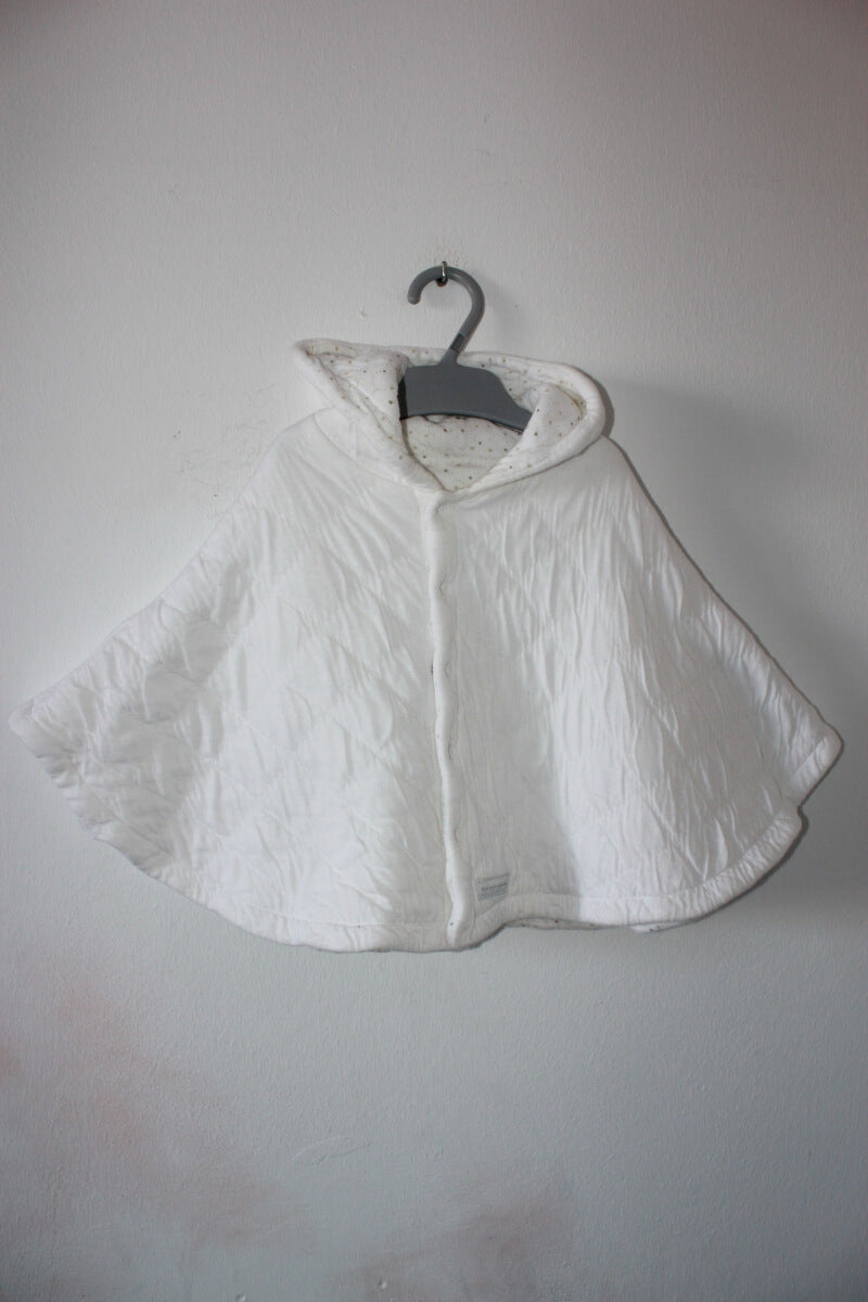 tweedehands unisex witte cape van petit bateau in universele maat (tu)