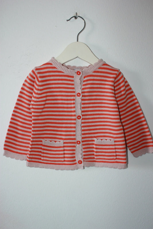 preloved katoenen beige en oranje gestreept vest van petit bateau in maat 68 voor een baby meisje